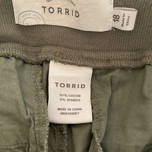 Torrid Capri pants